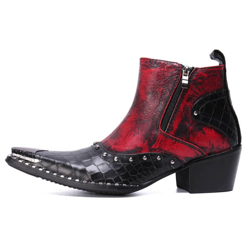 Westernstiefel mit Nieten